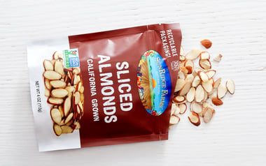 Sliced Skin-On Almonds