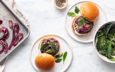 Beef Hamburgers with Balsamic Onions & Baby Kale Kit