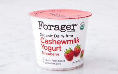 Organic Dairy-Free Strawberry Cashew Yogurt