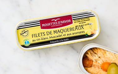 Mackerel in Muscadet Wine & Herbs